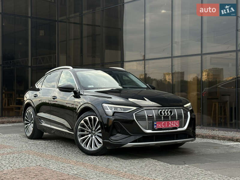 Позашляховик / Кросовер Audi e-tron 2022 в Мукачевому