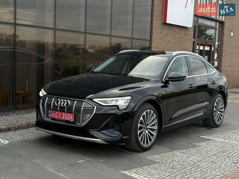 Позашляховик / Кросовер Audi e-tron 2022 в Мукачевому