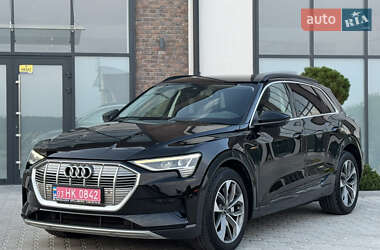 Внедорожник / Кроссовер Audi e-tron 2020 в 