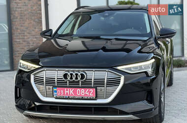 Внедорожник / Кроссовер Audi e-tron 2020 в 