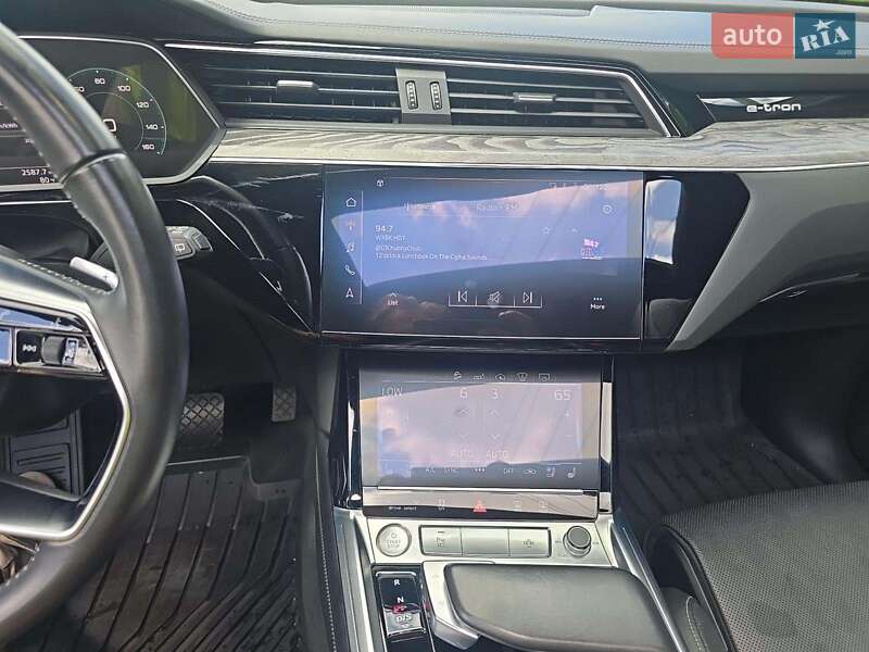 Позашляховик / Кросовер Audi e-tron 2019 в Львові