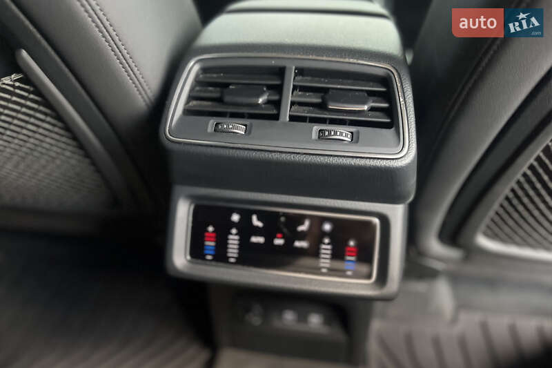 Позашляховик / Кросовер Audi e-tron 2020 в Мукачевому