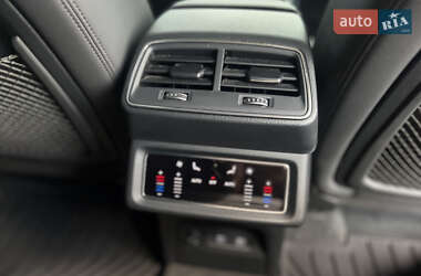 Позашляховик / Кросовер Audi e-tron 2020 в 