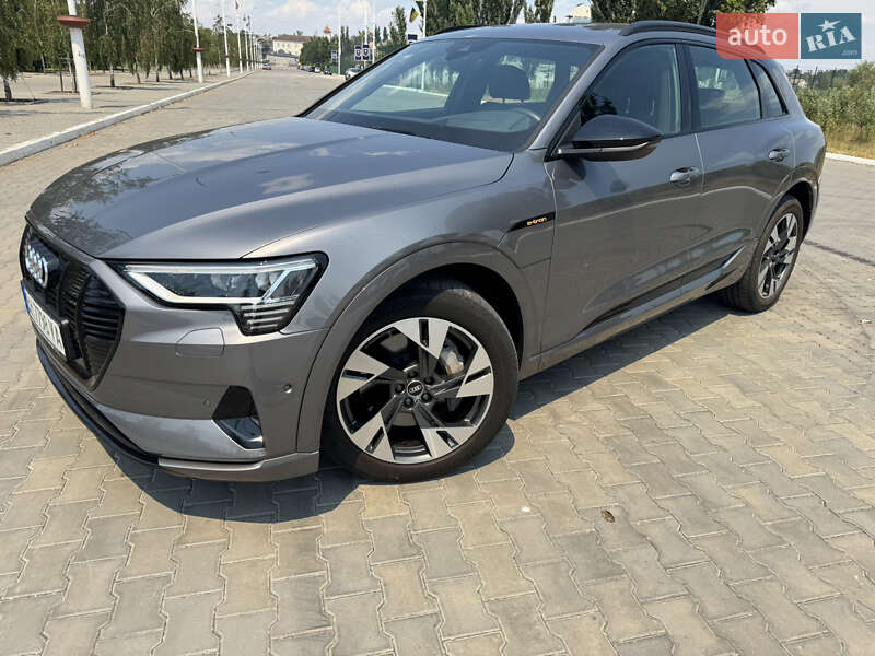 Позашляховик / Кросовер Audi e-tron 2020 в Ізмаїлі