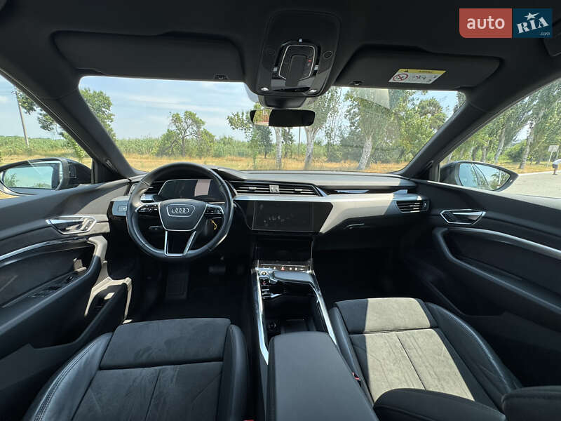 Позашляховик / Кросовер Audi e-tron 2020 в Ізмаїлі