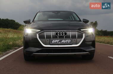 Внедорожник / Кроссовер Audi e-tron 2020 в 
