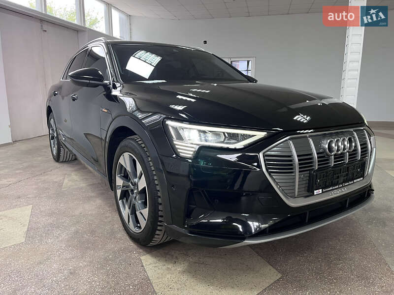 Позашляховик / Кросовер Audi e-tron 2019 в Тернополі