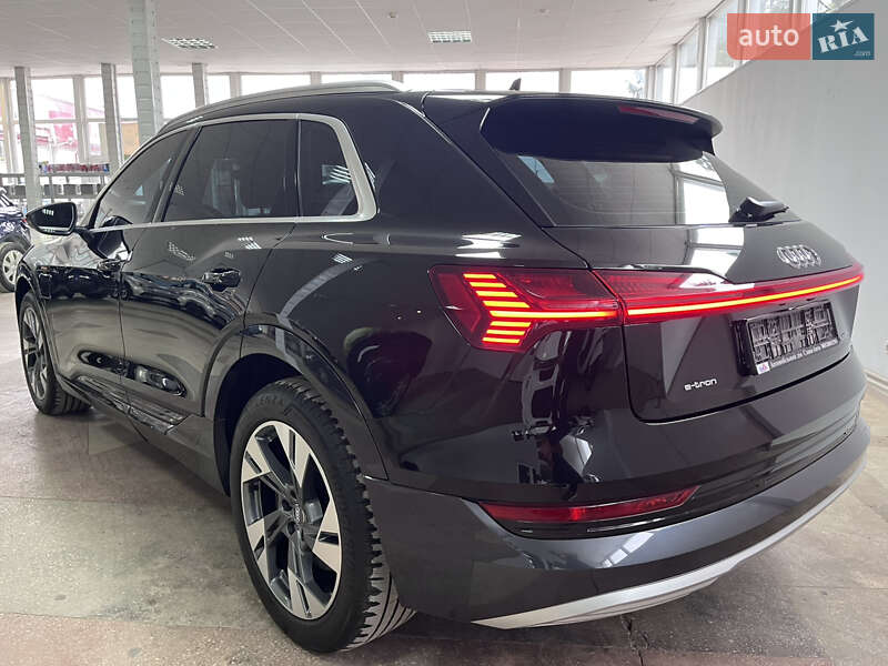 Позашляховик / Кросовер Audi e-tron 2019 в Тернополі