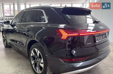 Внедорожник / Кроссовер Audi e-tron 2019 в 