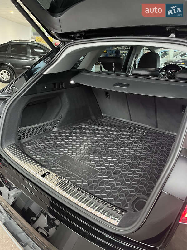 Позашляховик / Кросовер Audi e-tron 2019 в Тернополі