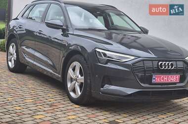 Внедорожник / Кроссовер Audi e-tron 2020 в 