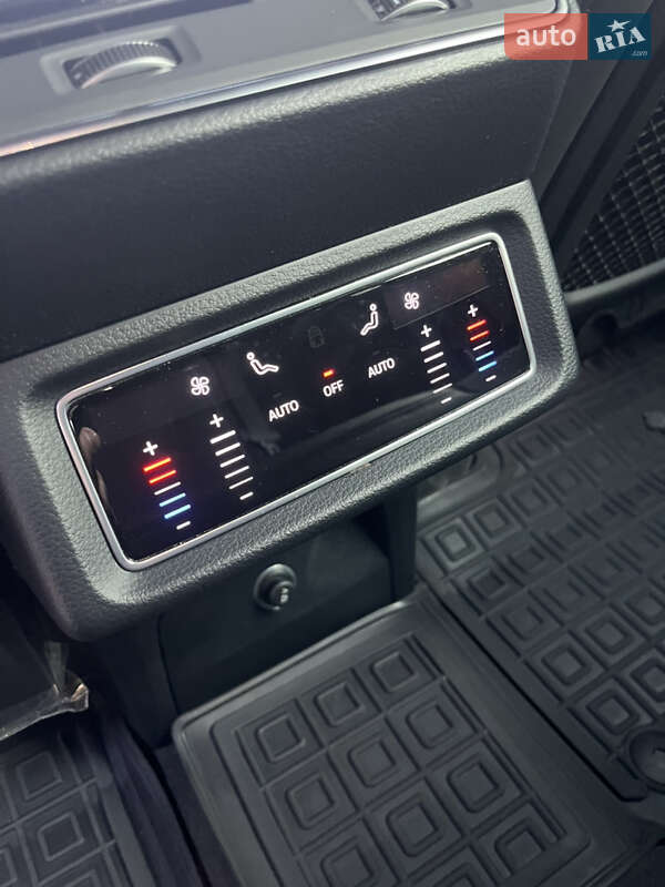 Позашляховик / Кросовер Audi e-tron 2019 в Полтаві