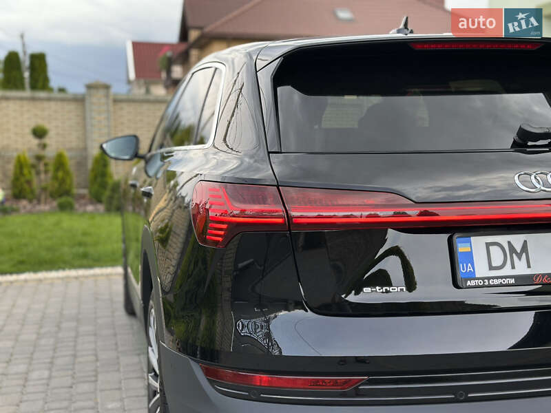 Внедорожник / Кроссовер Audi e-tron 2022 в Тернополе