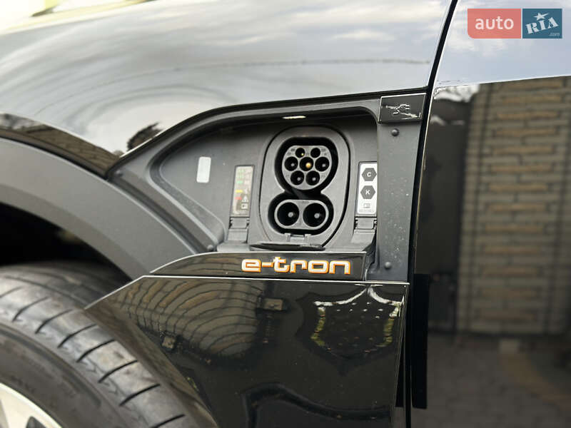 Внедорожник / Кроссовер Audi e-tron 2022 в Тернополе