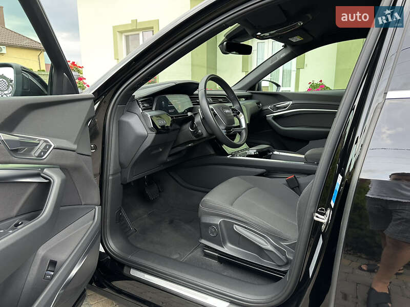 Внедорожник / Кроссовер Audi e-tron 2022 в Тернополе