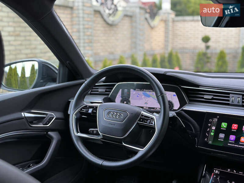 Внедорожник / Кроссовер Audi e-tron 2022 в Тернополе