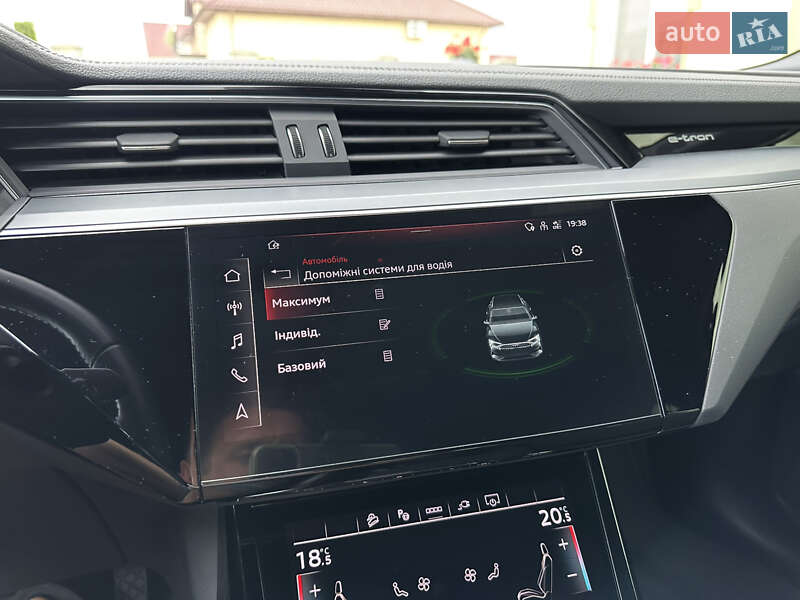 Внедорожник / Кроссовер Audi e-tron 2022 в Тернополе