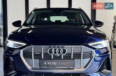 Внедорожник / Кроссовер Audi e-tron 2021 в 