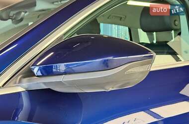 Внедорожник / Кроссовер Audi e-tron 2021 в 