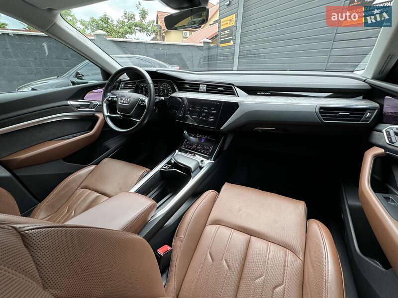 Внедорожник / Кроссовер Audi e-tron 2019 в Мукачево
