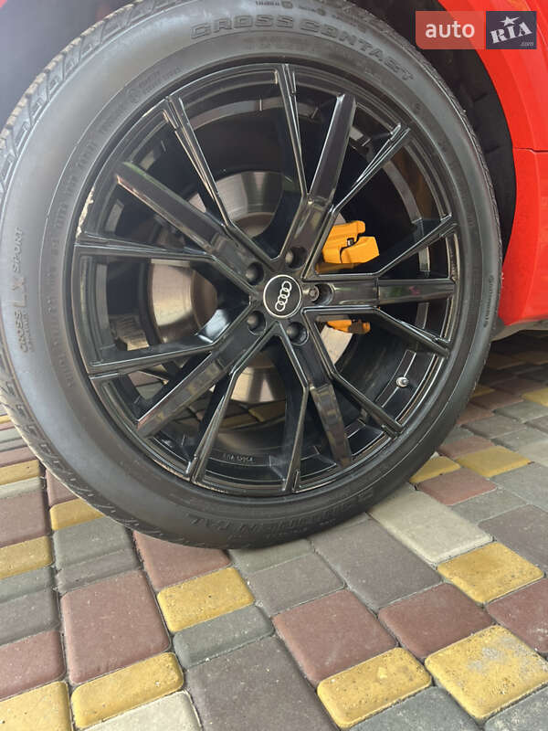 Внедорожник / Кроссовер Audi e-tron 2018 в Киеве фото 9 Внедорожник / Кроссовер Audi e-tron 2018 в Киеве