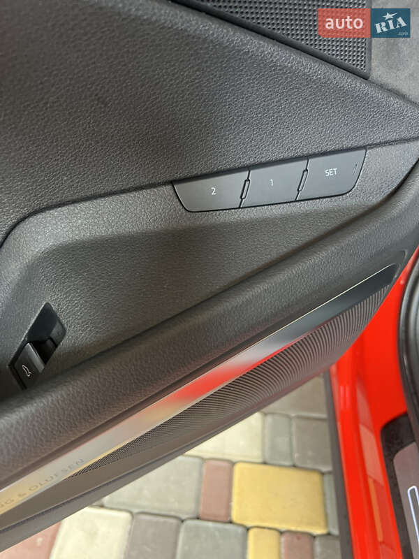 Внедорожник / Кроссовер Audi e-tron 2018 в Киеве фото 17 Внедорожник / Кроссовер Audi e-tron 2018 в Киеве