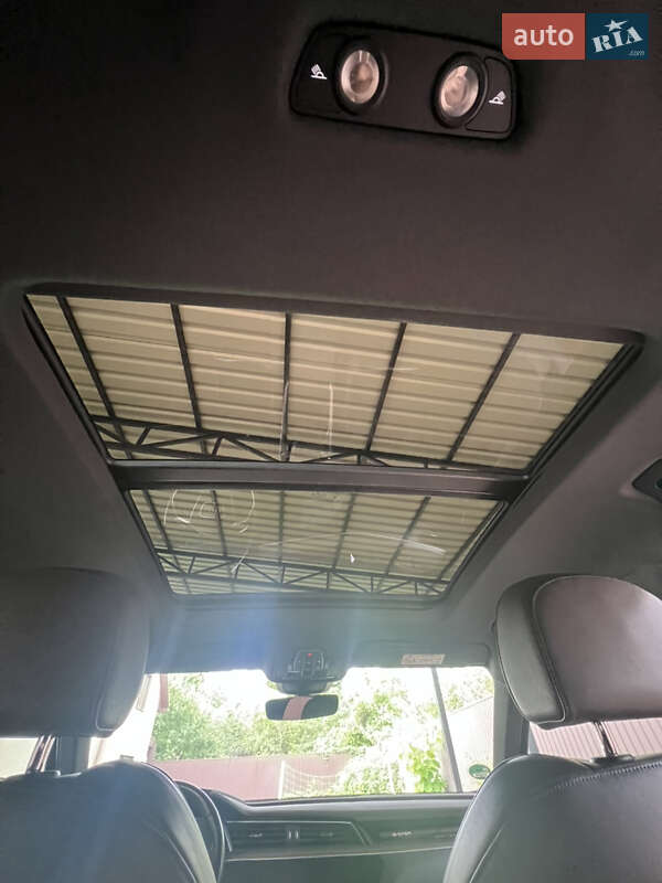 Внедорожник / Кроссовер Audi e-tron 2018 в Киеве фото 43 Внедорожник / Кроссовер Audi e-tron 2018 в Киеве