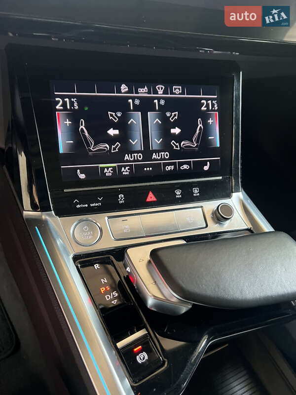 Внедорожник / Кроссовер Audi e-tron 2018 в Киеве фото 47 Внедорожник / Кроссовер Audi e-tron 2018 в Киеве