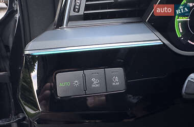 Внедорожник / Кроссовер Audi e-tron 2019 в 