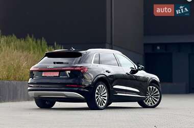 Внедорожник / Кроссовер Audi e-tron 2019 в 