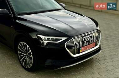 Внедорожник / Кроссовер Audi e-tron 2019 в 