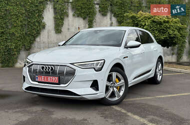 Внедорожник / Кроссовер Audi e-tron 2021 в 