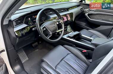Внедорожник / Кроссовер Audi e-tron 2019 в 