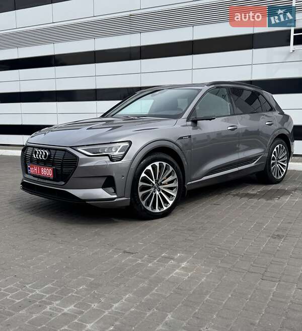 Позашляховик / Кросовер Audi e-tron 2020 в Рівному