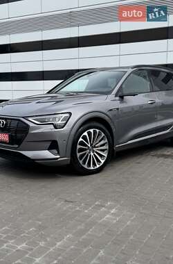 Внедорожник / Кроссовер Audi e-tron 2020 в 