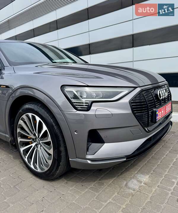 Позашляховик / Кросовер Audi e-tron 2020 в Рівному