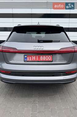 Внедорожник / Кроссовер Audi e-tron 2020 в 