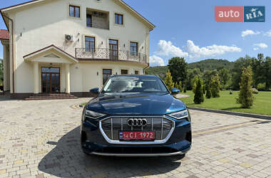 Внедорожник / Кроссовер Audi e-tron 2019 в 