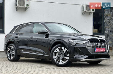 Внедорожник / Кроссовер Audi e-tron 2023 в 
