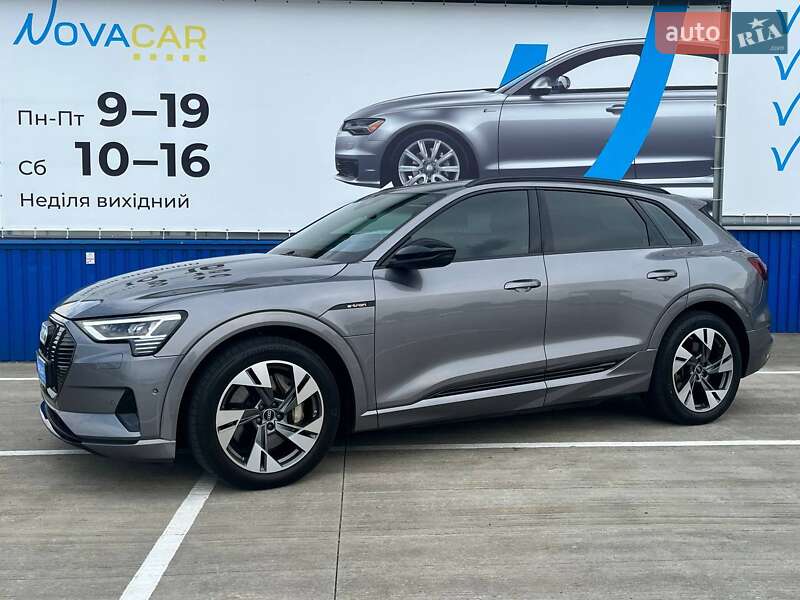 Audi e-tron 2021