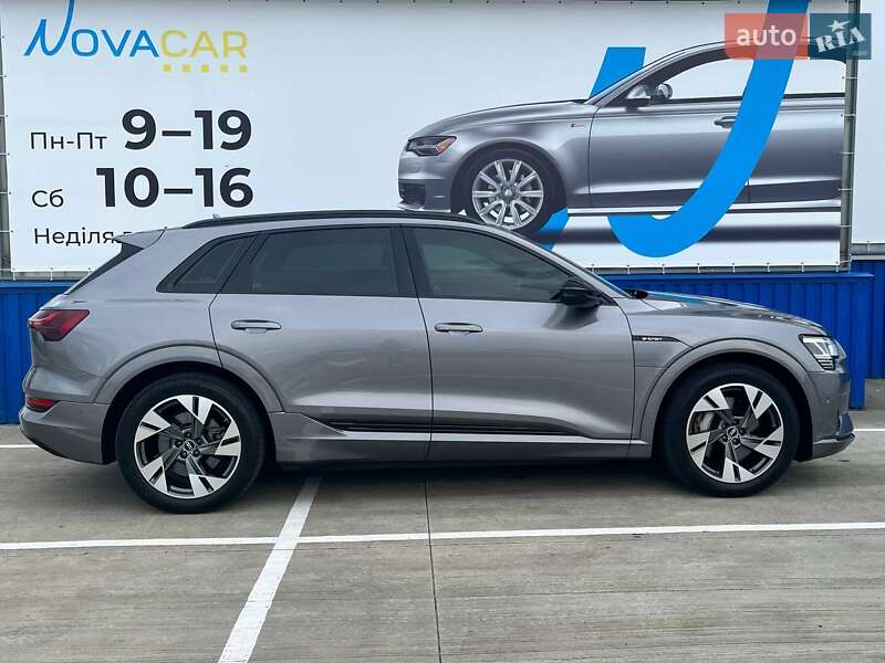 Внедорожник / Кроссовер Audi e-tron 2021 в Киеве