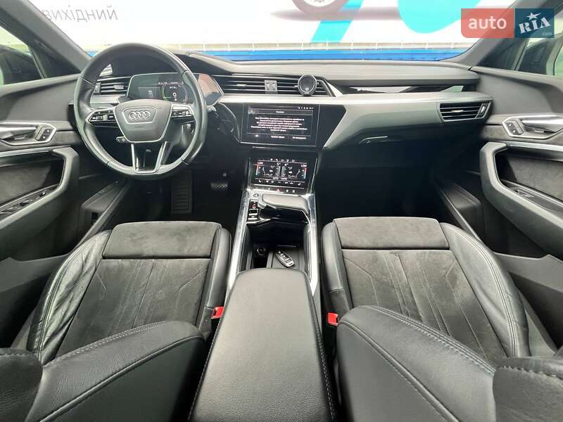 Внедорожник / Кроссовер Audi e-tron 2021 в Киеве