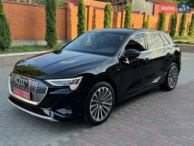 Позашляховик / Кросовер Audi e-tron 2023 в Хмельницькому