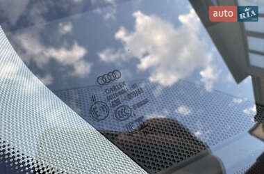 Внедорожник / Кроссовер Audi e-tron 2023 в 