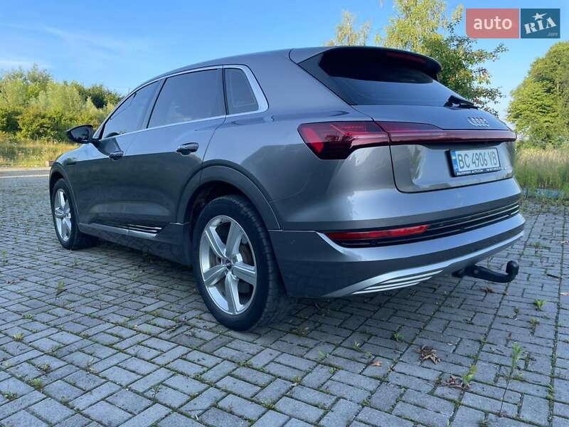 Внедорожник / Кроссовер Audi e-tron 2019 в Львове