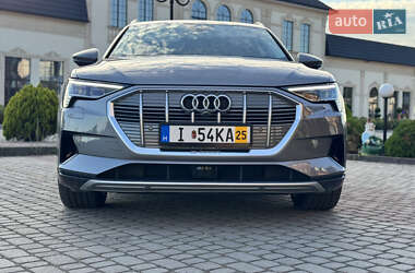 Внедорожник / Кроссовер Audi e-tron 2019 в 