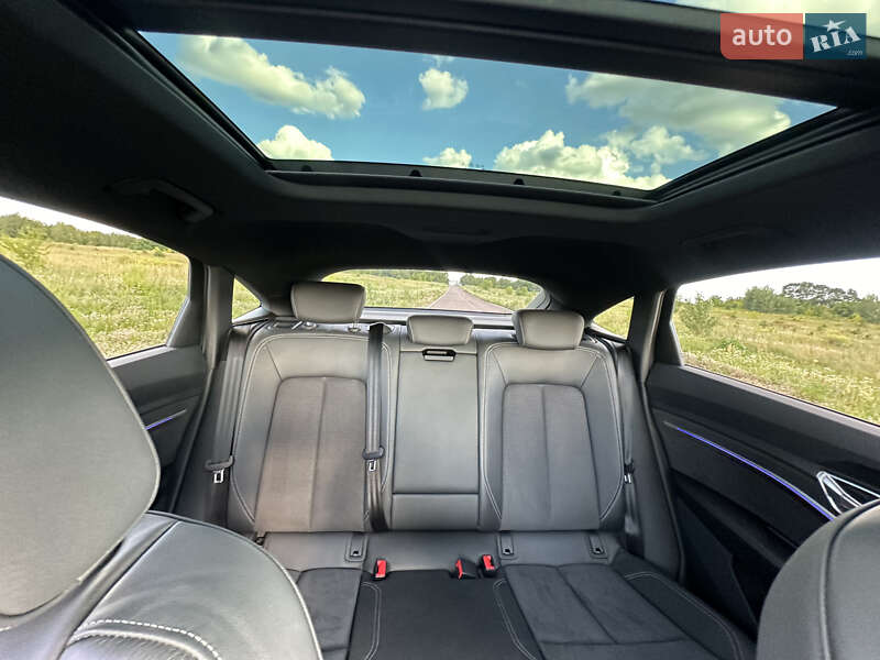 Внедорожник / Кроссовер Audi e-tron 2022 в Киеве