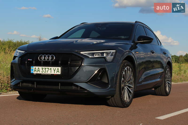 Внедорожник / Кроссовер Audi e-tron 2022 в Киеве
