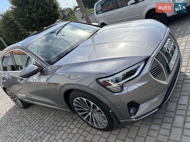 Позашляховик / Кросовер Audi e-tron 2019 в Дрогобичі