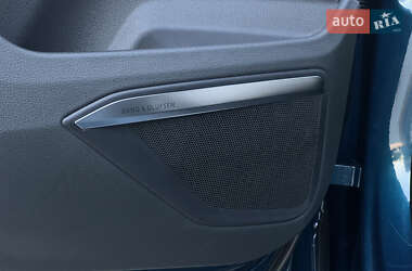Внедорожник / Кроссовер Audi e-tron 2019 в 